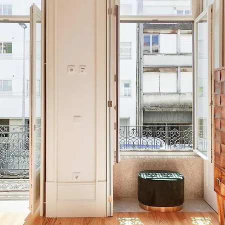 Classic Loft In Fully Renewed Building At Batalha アパート *