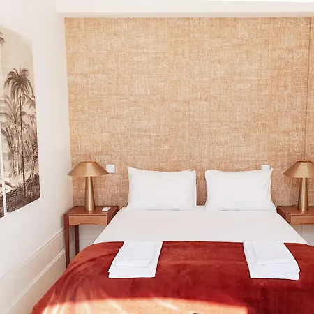 Classic Loft In Fully Renewed Building At Batalha アパート ポルト