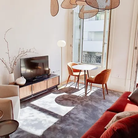 Classic Loft In Fully Renewed Building At Batalha アパート *